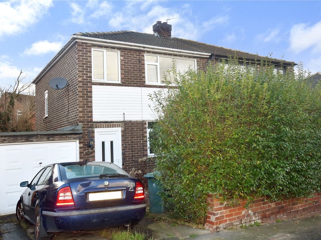 3 bed semidetached house for sale in Enfield Drive, Batley, West