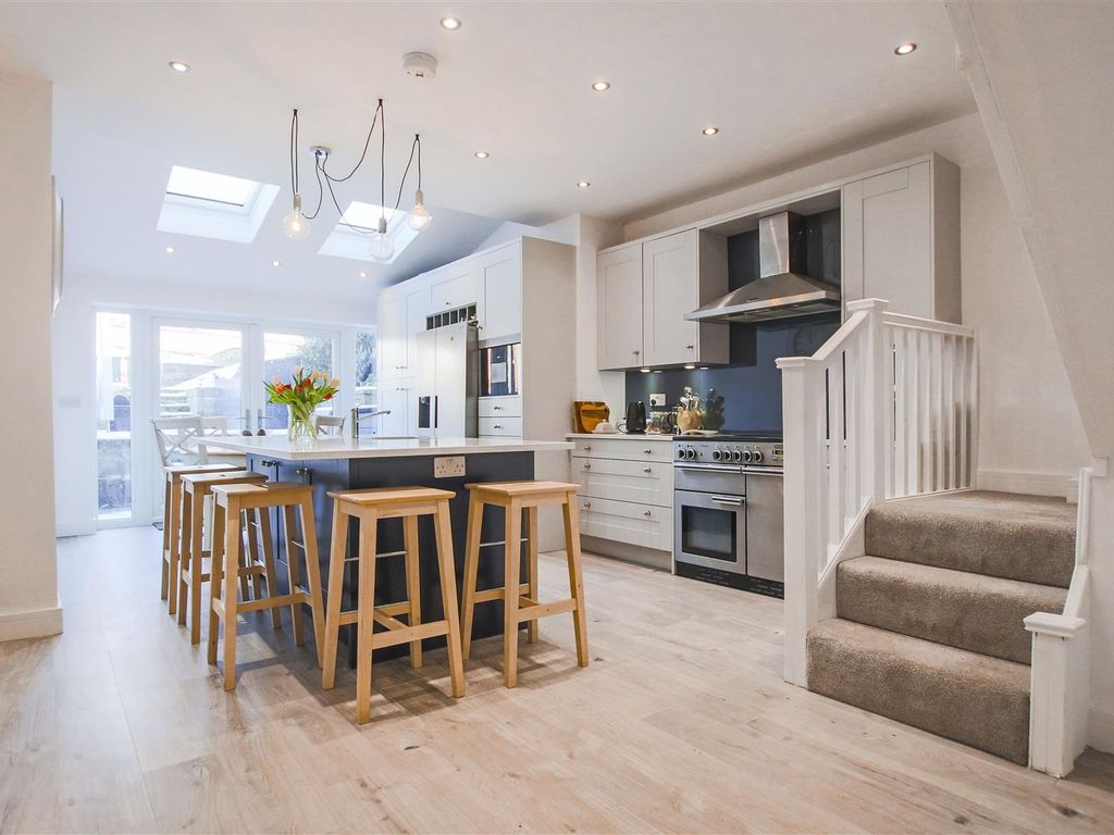 4 bed terraced house for sale in Burnley Road, Edenfield, Ramsbottom