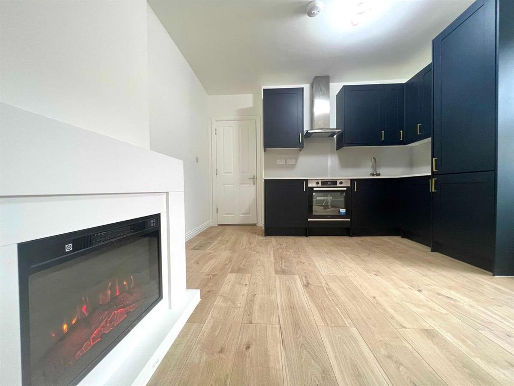 1 bed flat to rent in Warwick Avenue, Bedford MK40 Zoopla