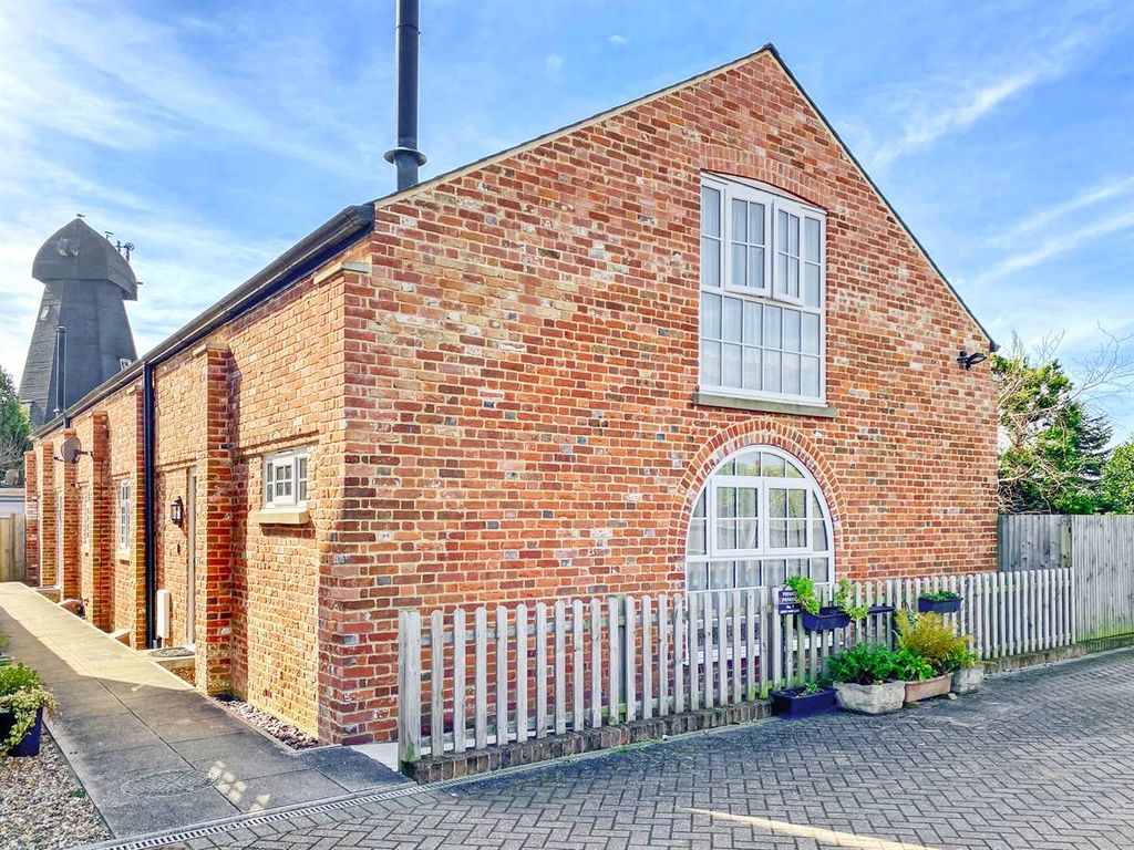 2 bed semidetached house for sale in Mill Court Close, Mill Lane