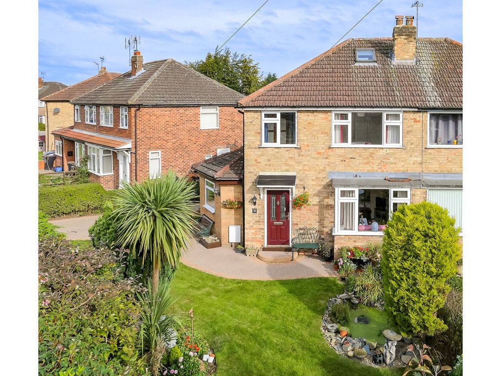 4 bed semidetached house for sale in Wedderburn Avenue, Harrogate HG2