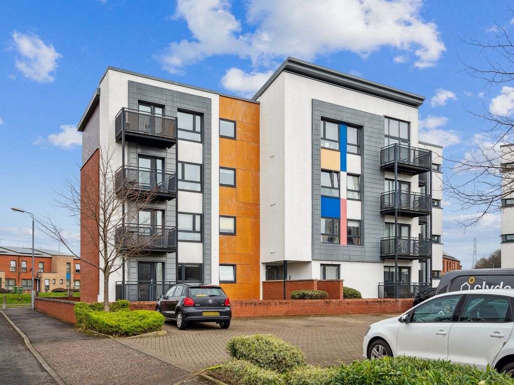 2 bed flat for sale in Shuna Street, Ruchill, Glasgow G20, £129,000