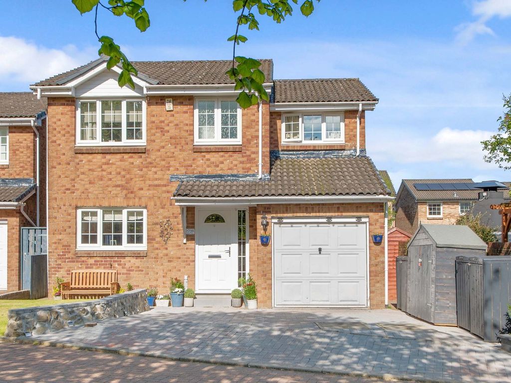 4 bed detached house for sale in Martin Brae, Livingston, West Lothian