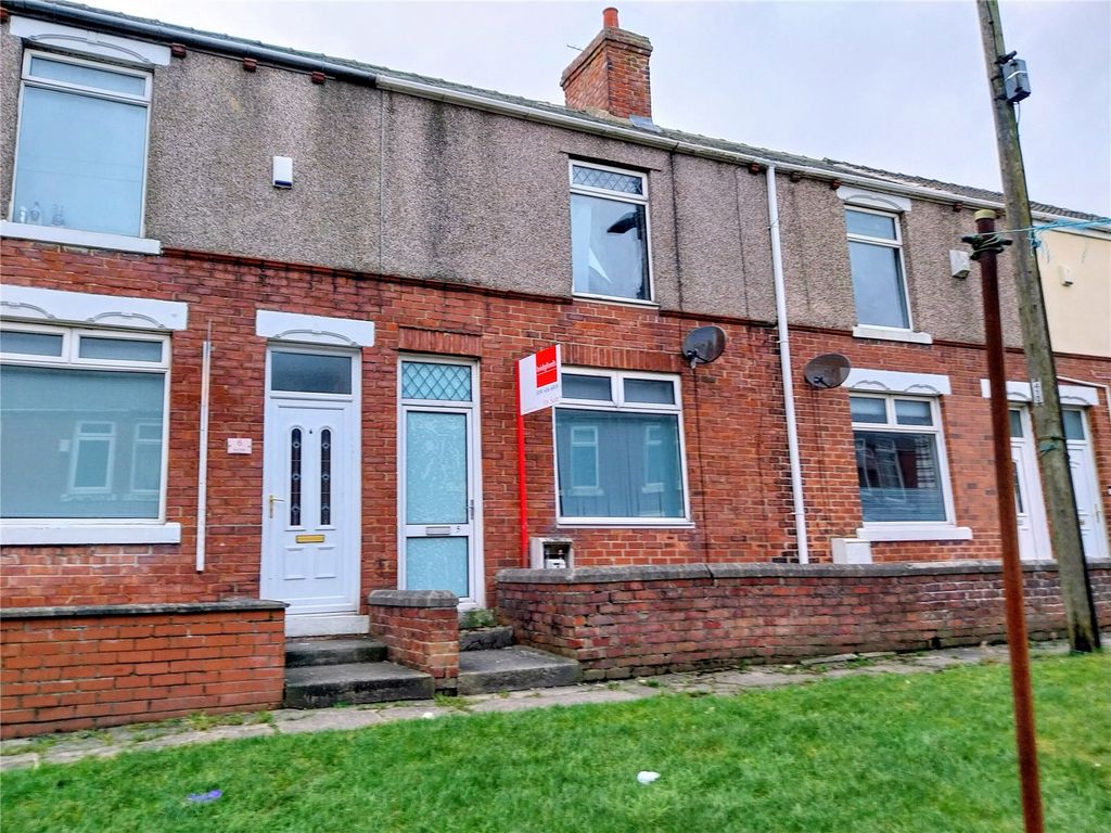 2 bed terraced house for sale in Sea View, Easington, Peterlee, Durham SR8, £40,000 Zoopla