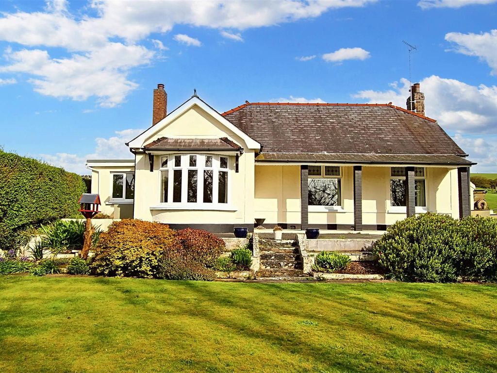 3 bed detached bungalow for sale in Pontgarreg, Llangrannog, Llandysul SA44, £399,950 Zoopla