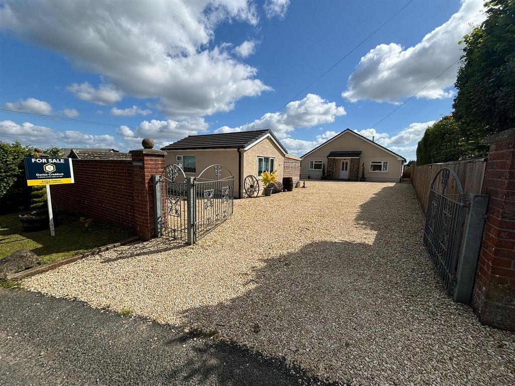 3 bed detached bungalow for sale in Four Roads, Kidwelly SA17, £395,000