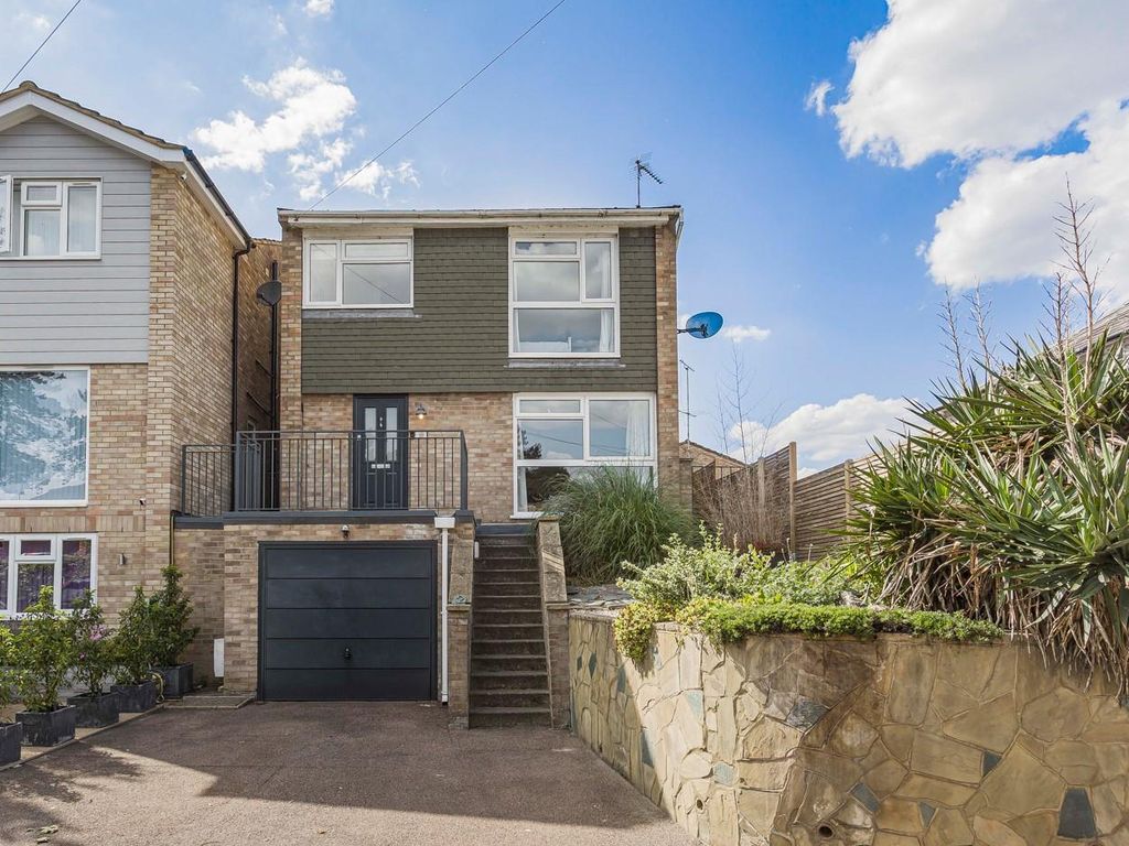 3 bed detached house for sale in Hoe Lane, Ware SG12, £600,000 Zoopla