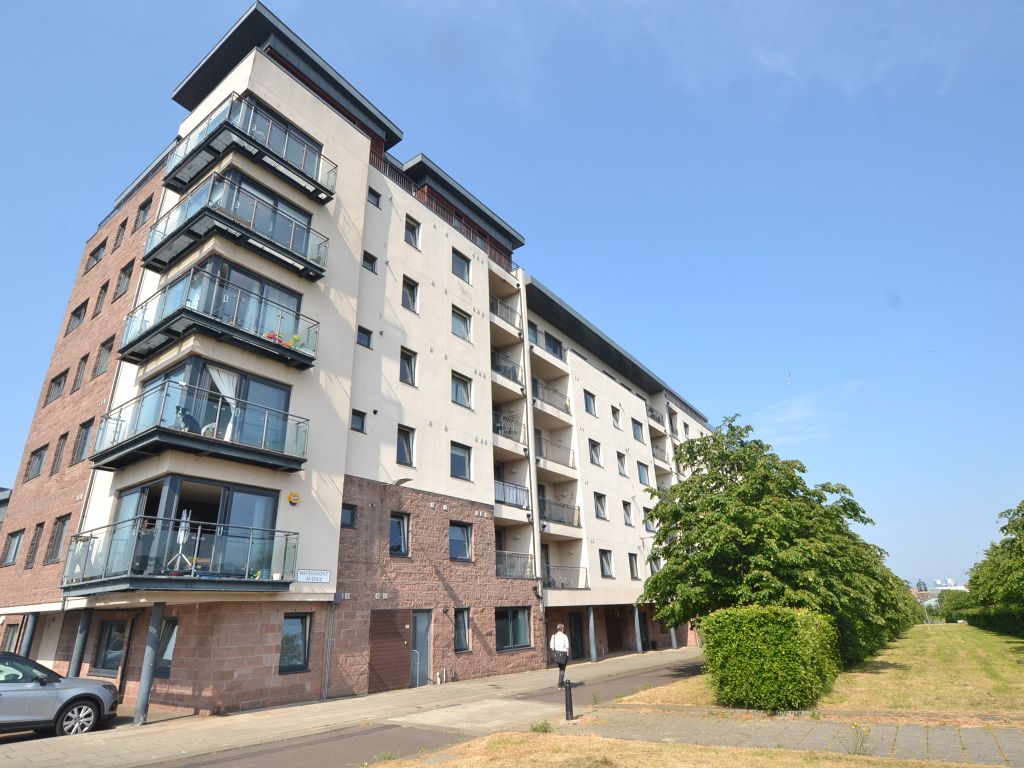 2 bed flat to rent in Waterfront Avenue, Granton, Edinburgh EH5 Zoopla