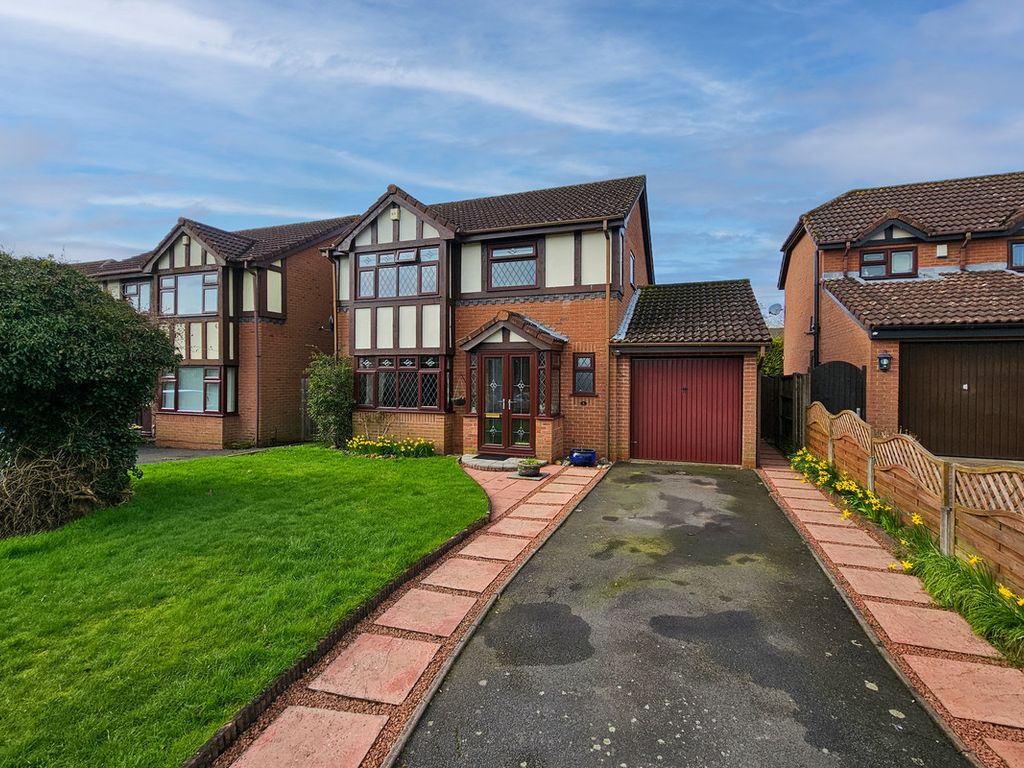 3 bed detached house for sale in Clowes Drive, Telford TF3, £280,000