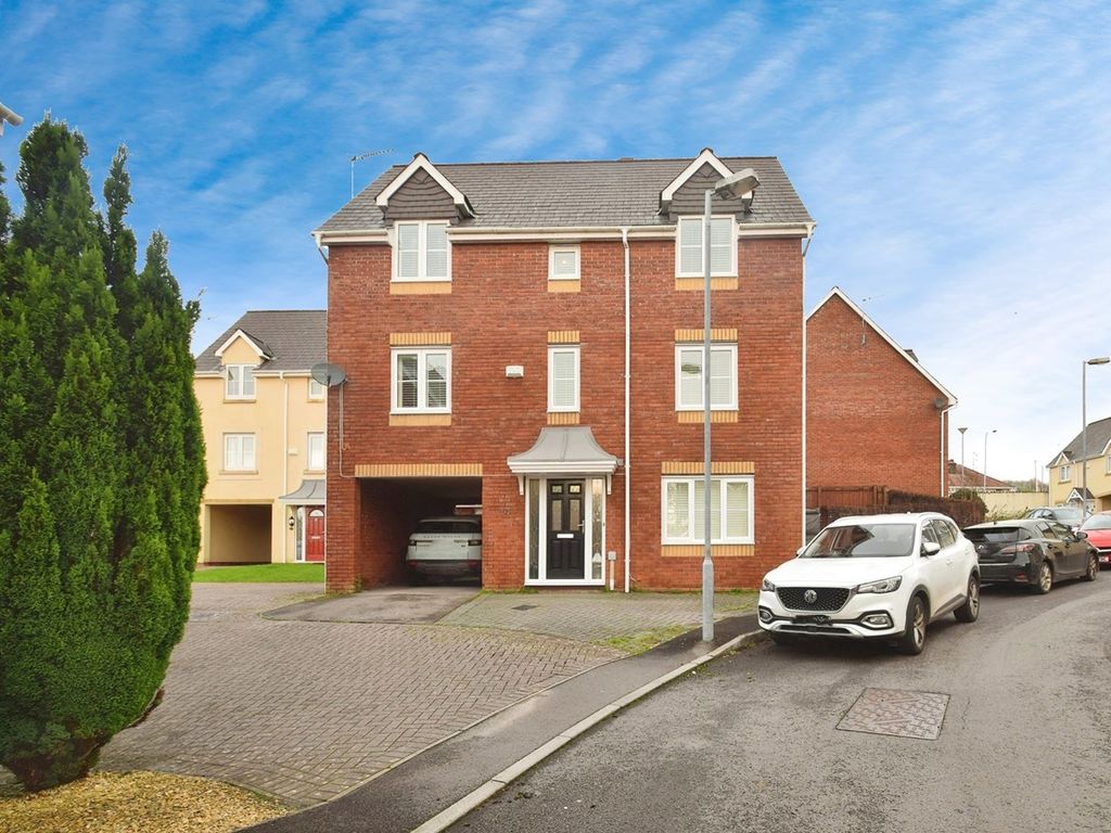 4 bed detached house for sale in Millwood Gardens, Killay, Swansea SA2