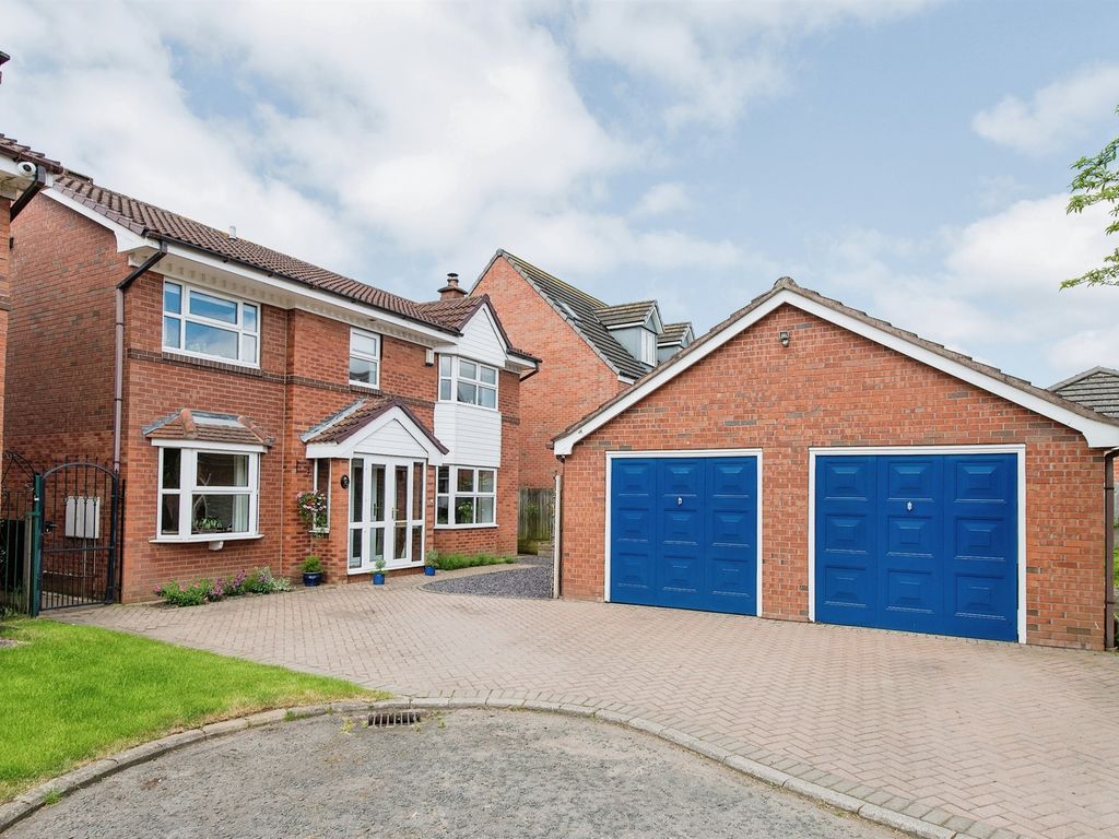 4 bed detached house for sale in Moor Lane, Carleton, Pontefract WF8