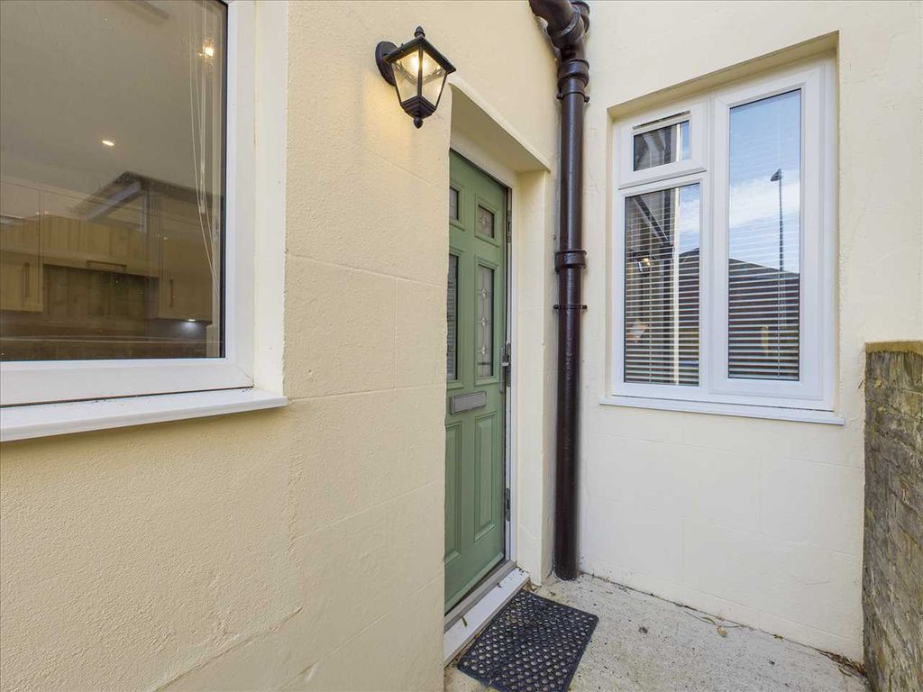 1 bed flat for sale in Bridge Street, Newhaven BN9 Zoopla