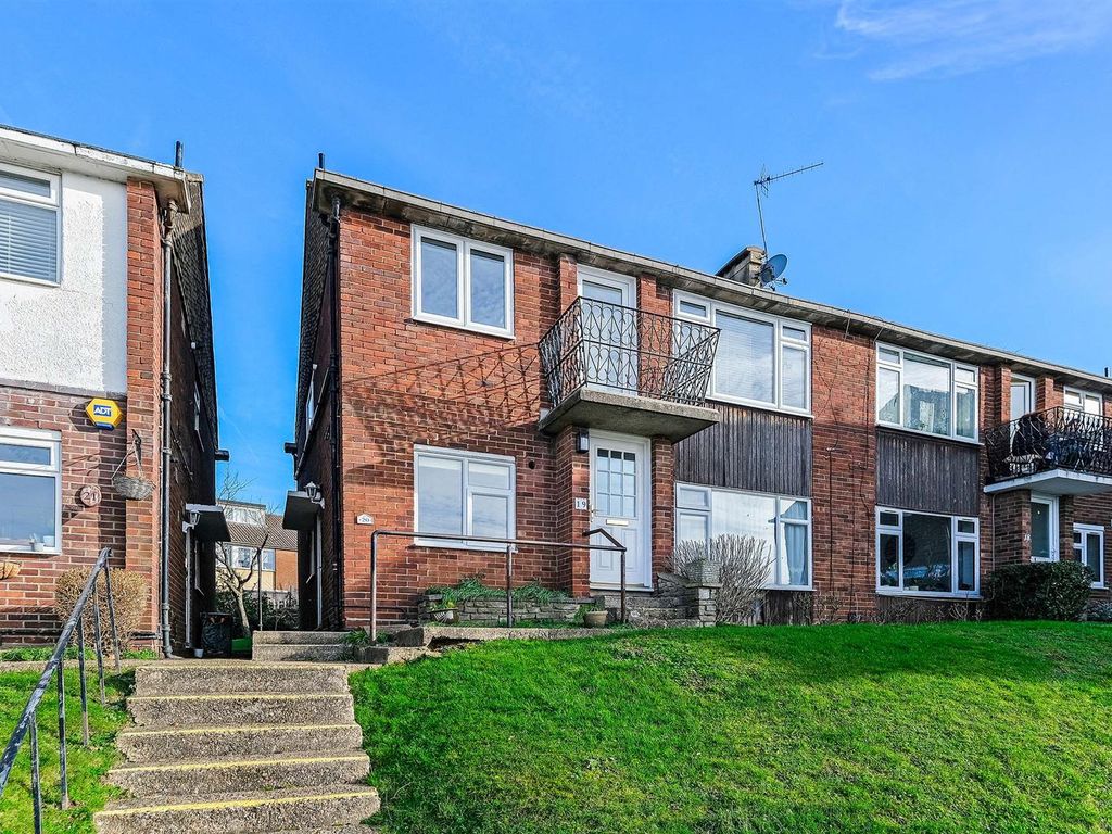 2 bed for sale in Top House Rise, North Chingford E4 Zoopla