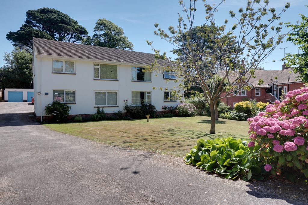 2 bed flat for sale in Portland Avenue, Exmouth EX8 Zoopla