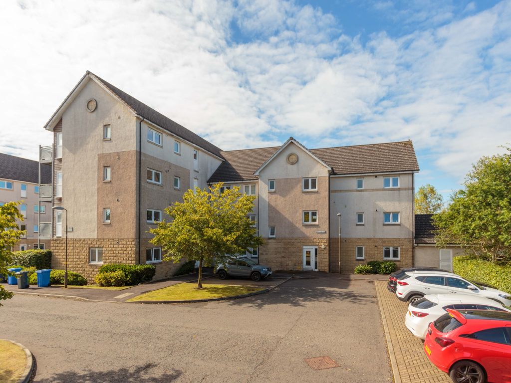 3 bed flat for sale in Hawk Brae, Eliburn, Livingston, West Lothian