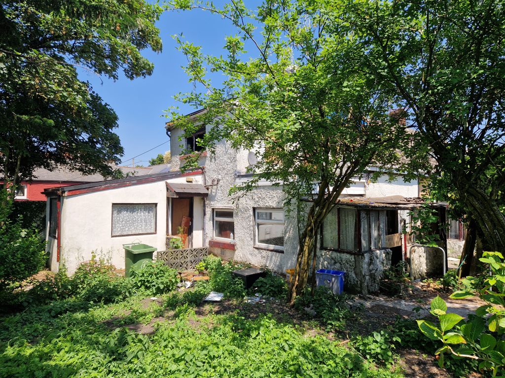 2 bed cottage for sale in Pyle Road, Pyle, Bridgend CF33, £80,000 Zoopla