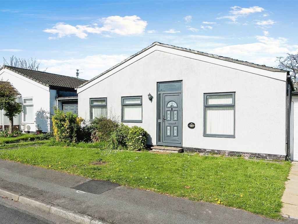 3 bed bungalow for sale in Hesketh Road, Hale Village, Liverpool, Cheshire L24 Zoopla