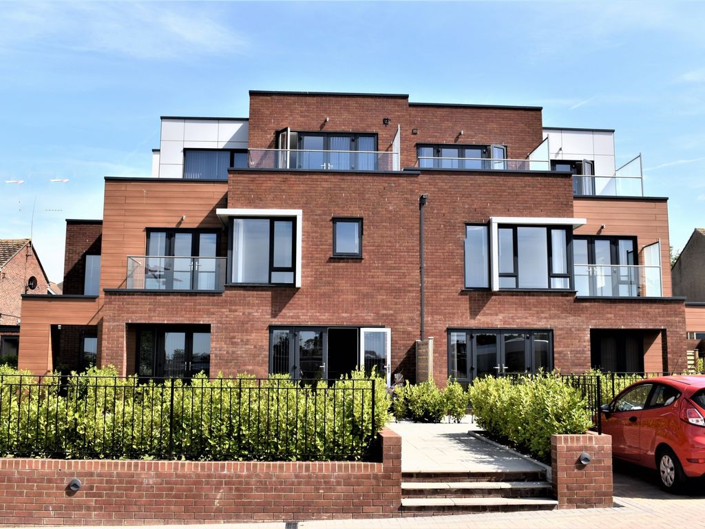 New home, 2 bed flat for sale in Kingsgate Avenue, Kingsgate CT10, £