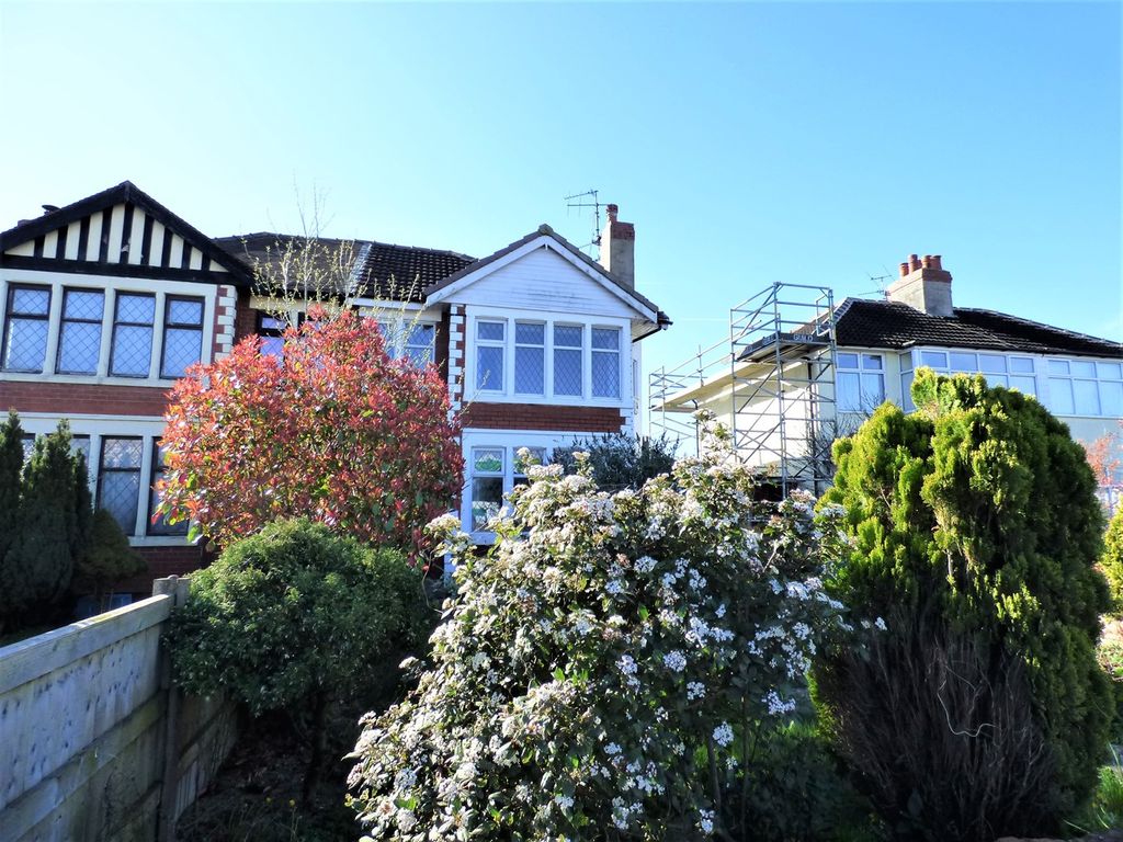 3 bed semidetached house for sale in Blackpool Road, Lea, Preston PR2