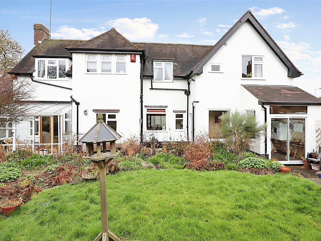 4 bed detached house for sale in Mount Road, Penn, Wolverhampton WV4, £