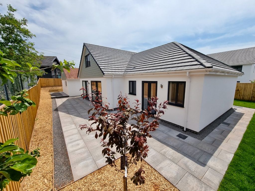 New home, 4 bed bungalow for sale in Cherry Tree Gardens, Tiverton