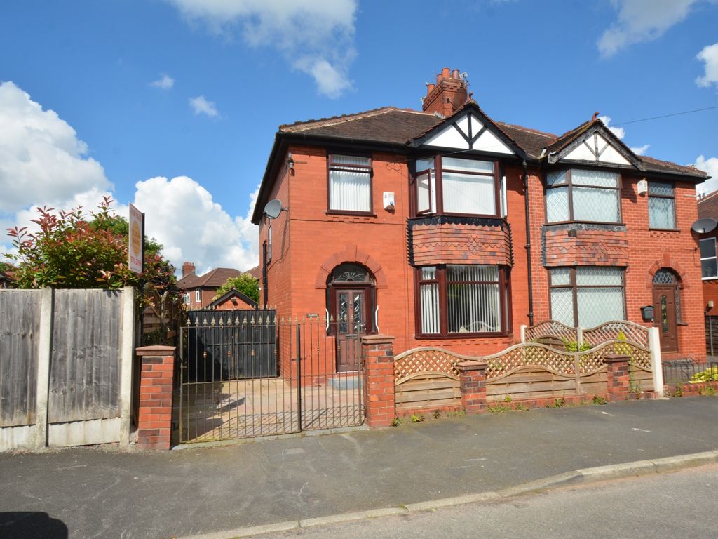 3 bed semidetached house for sale in Manor Road, Audenshaw M34, £
