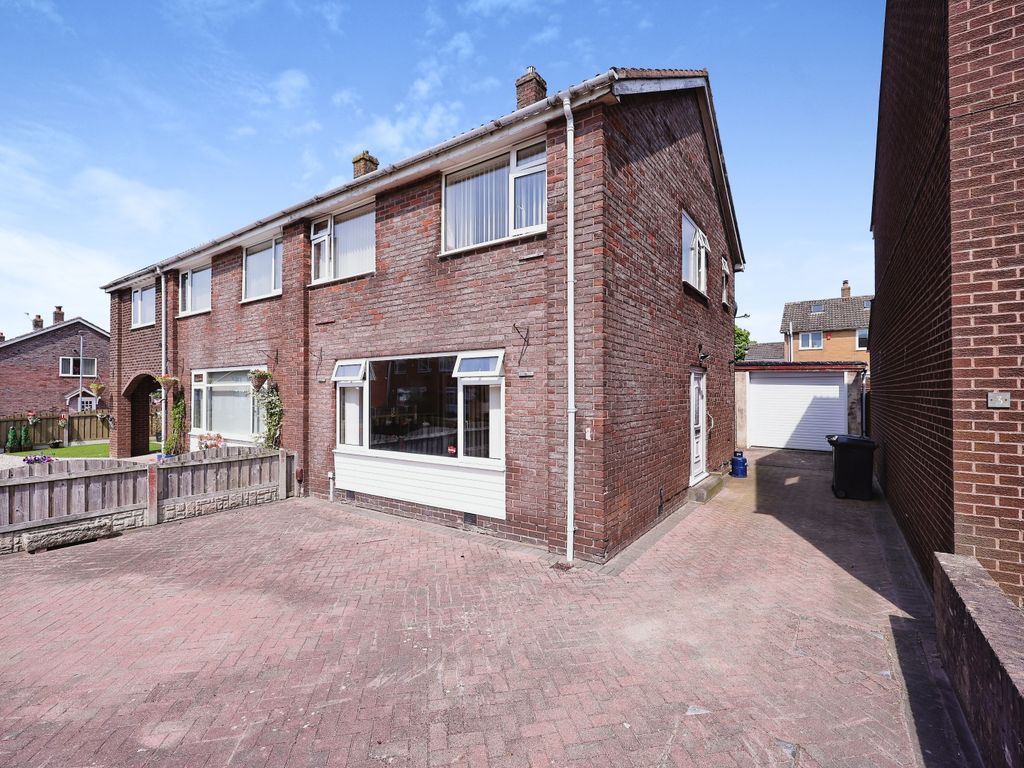 3 bed semidetached house for sale in Lodore Drive, Carlisle CA2 Zoopla