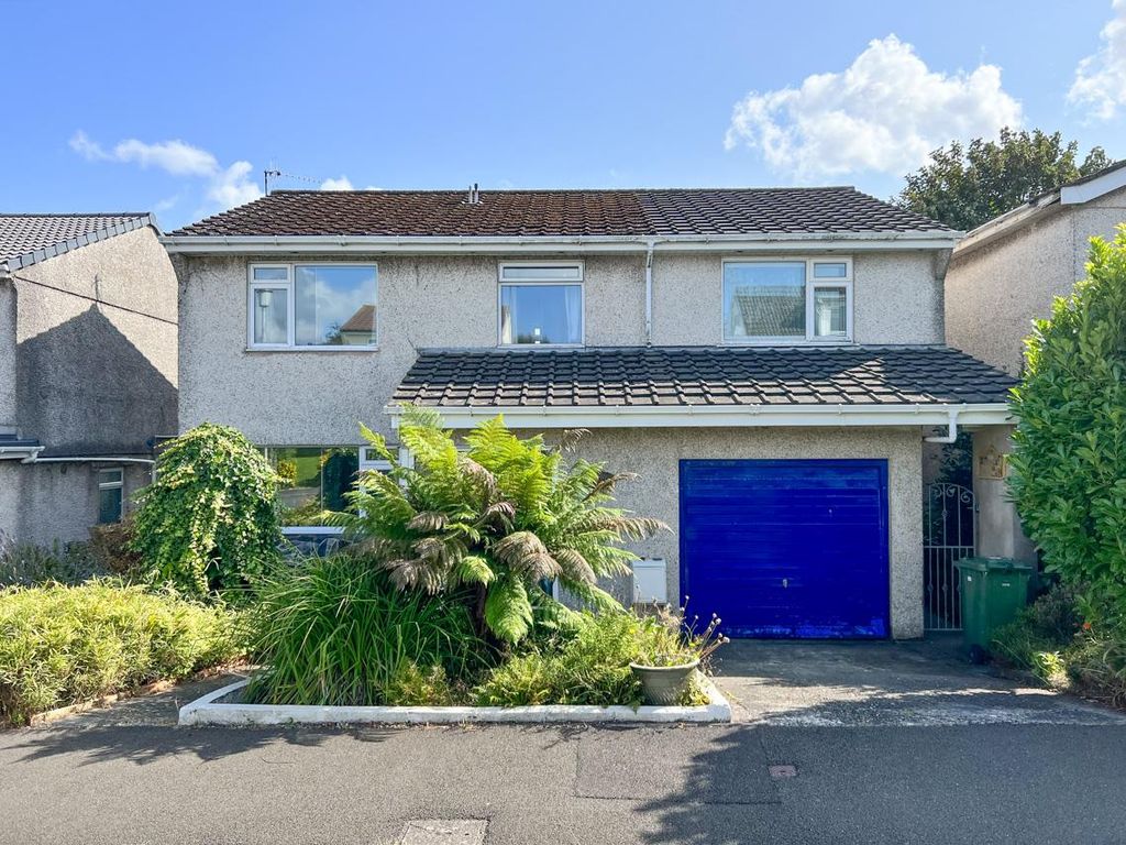 4 bed detached house for sale in Mount View Road, Onchan, Isle Of Man IM3, £399,950 Zoopla