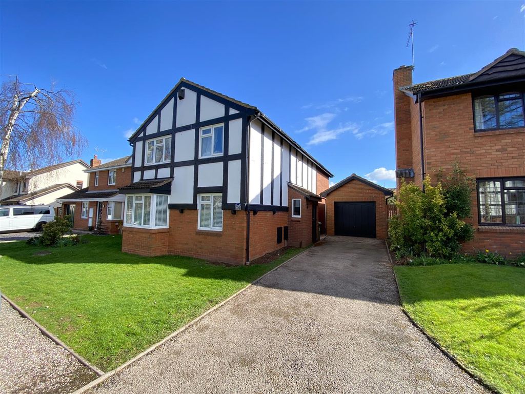 4 bed detached house for sale in Huntsmans Drive, Hereford HR4 Zoopla