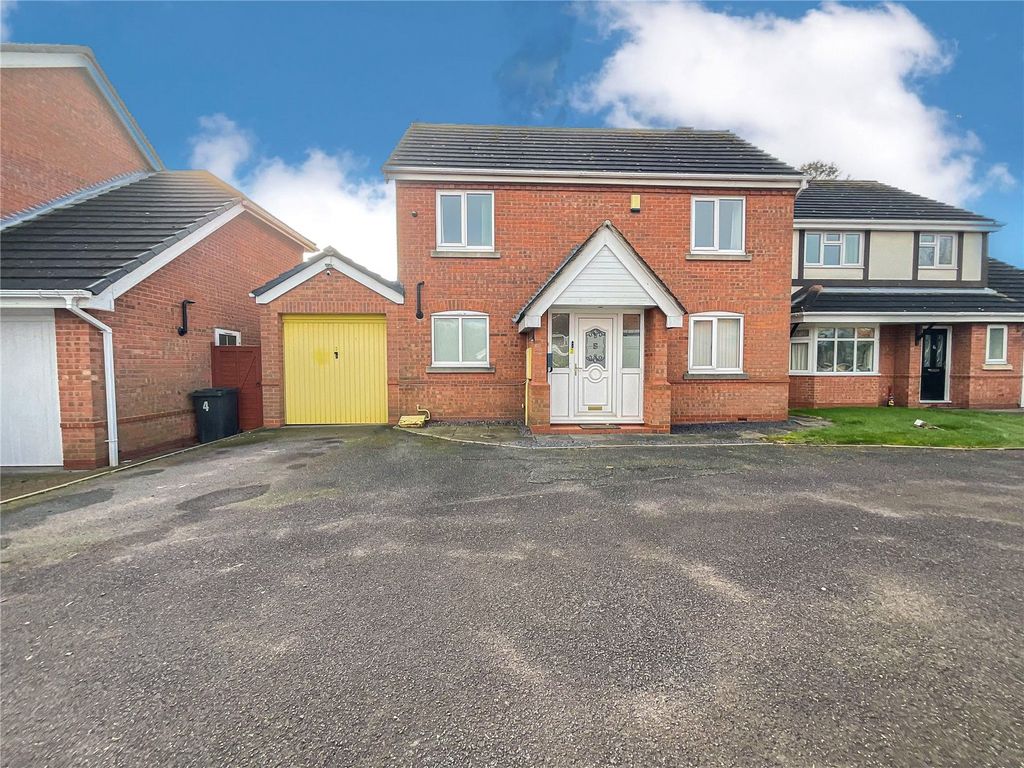 3 bed detached house for sale in Copeland Close, Warton, Tamworth