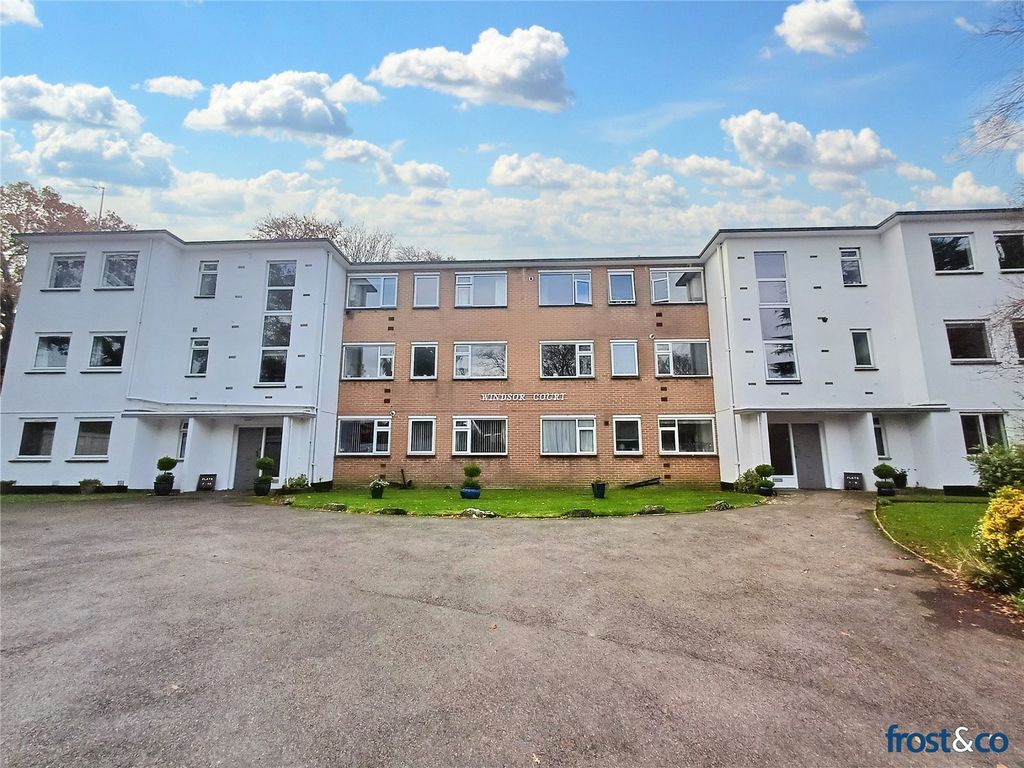 2 bed flat for sale in Windsor Road, Lower Parkstone, Poole, Dorset