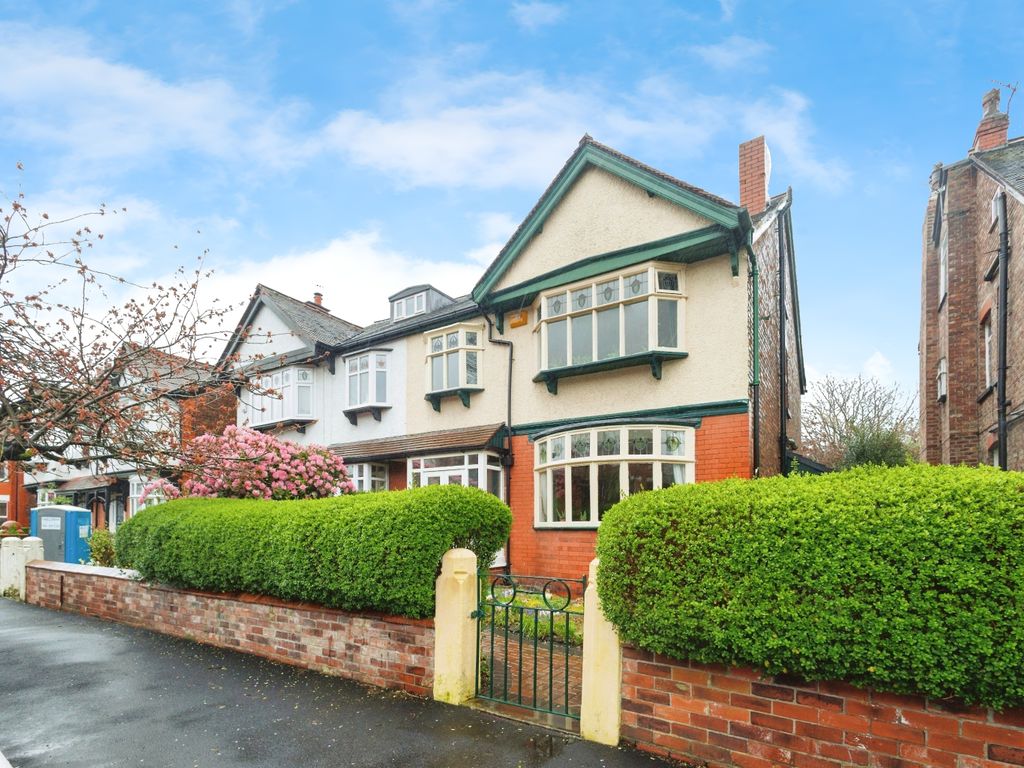 4 bed semidetached house for sale in Fairfax Avenue, Didsbury, Manchester, Greater Manchester