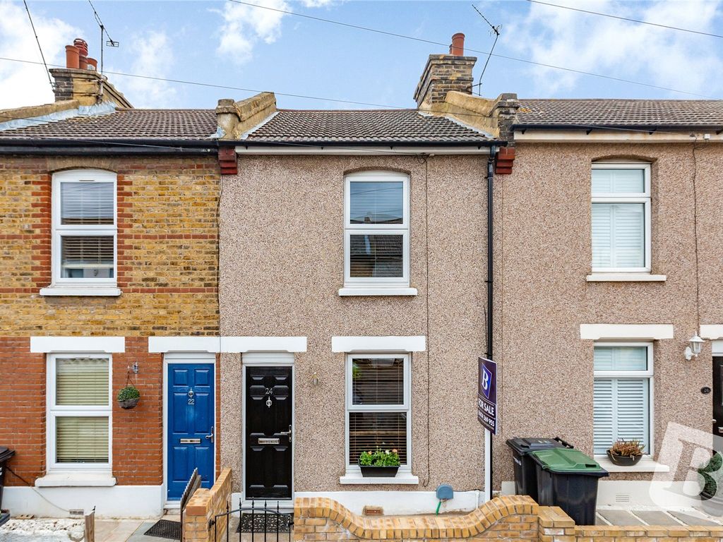 2 bed terraced house for sale in Mead Road, Gravesend, Kent DA11 Zoopla