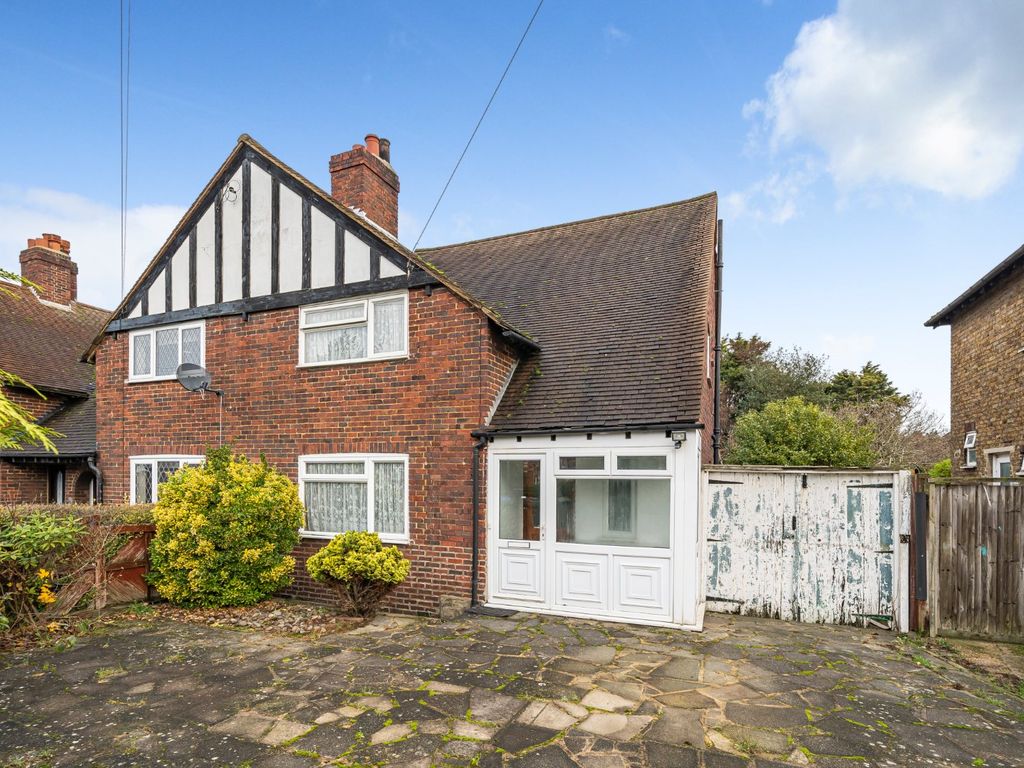 3 bed end terrace house for sale in The Vista, Eltham, London SE9, £