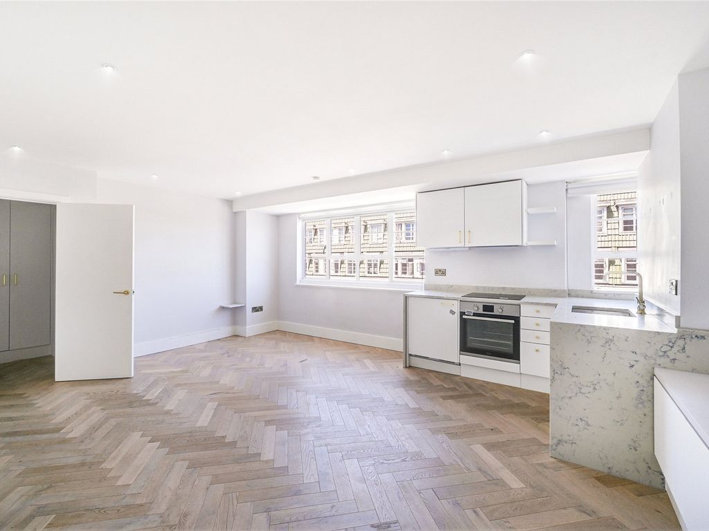 Studio for sale in Sloane Avenue Mansions, Sloane Avenue, Chelsea SW3