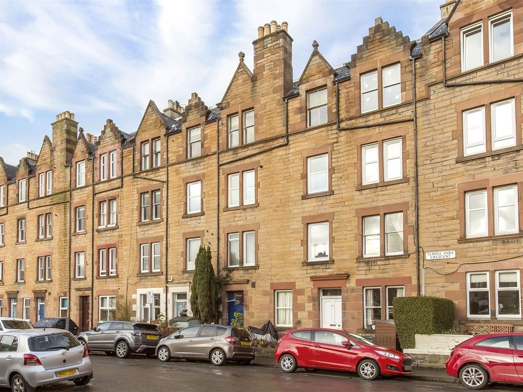 2 bed detached house to rent in Temple Park Crescent, Edinburgh EH11, £