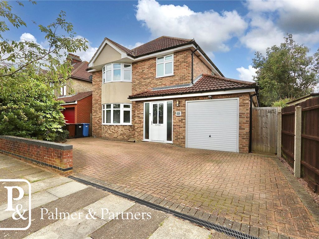 3 bed detached house for sale in Trent Road, Ipswich, Suffolk IP3, £