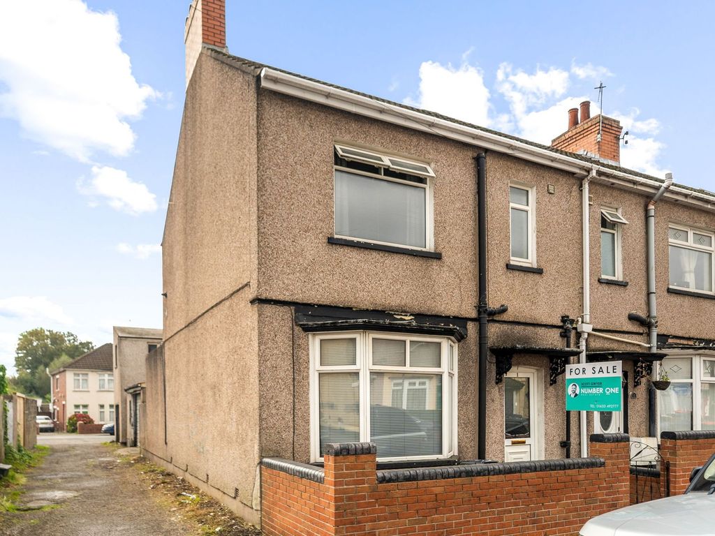 3 bed terraced house for sale in Balmoral Road, Newport NP19, £189,950
