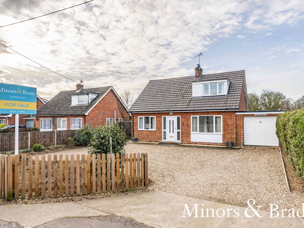 3 bed property for sale in Post Office Lane, Weston Longville, Norwich
