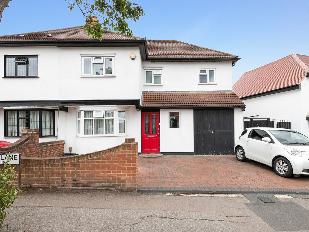4 bed semidetached house for sale in Horn Lane, Woodford Green IG8
