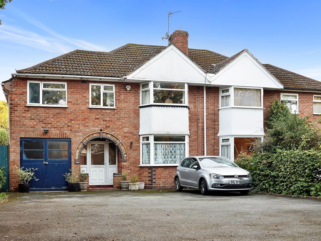 4 bed semidetached house for sale in Green Road, Olton