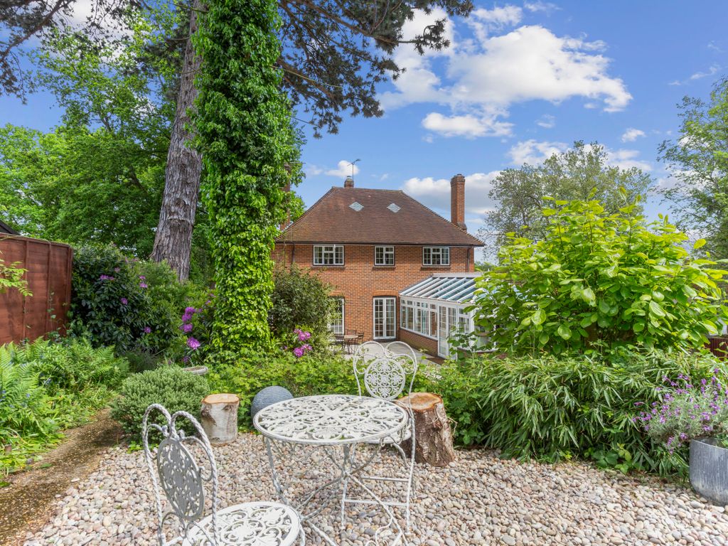 4 bed detached house for sale in Ashley Road, Farnborough GU14, £