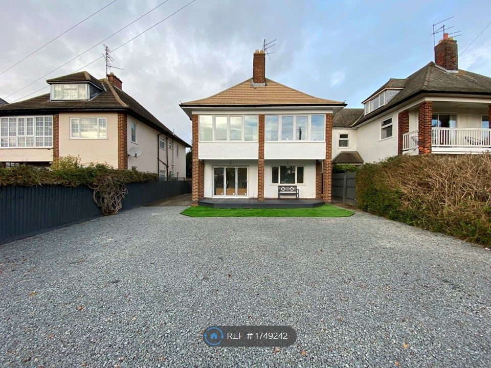 Room to rent in Room 1 16 Lewis Road, Kettering NN15, £850 pcm Zoopla