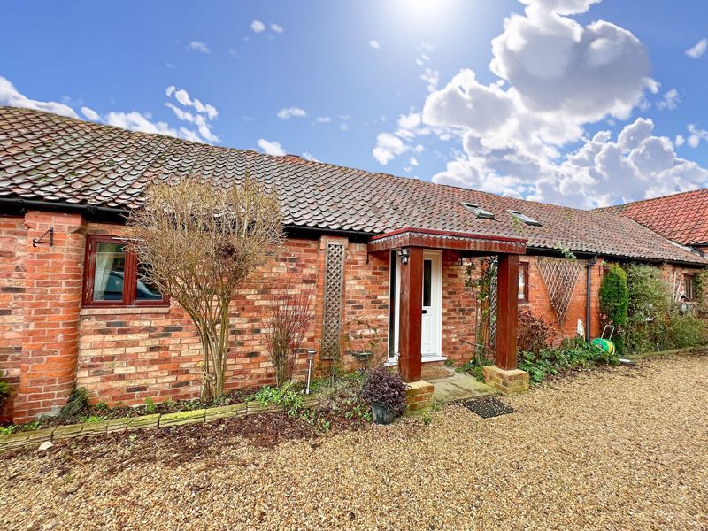 3 bed semidetached house for sale in Sedgebrook Road, Allington