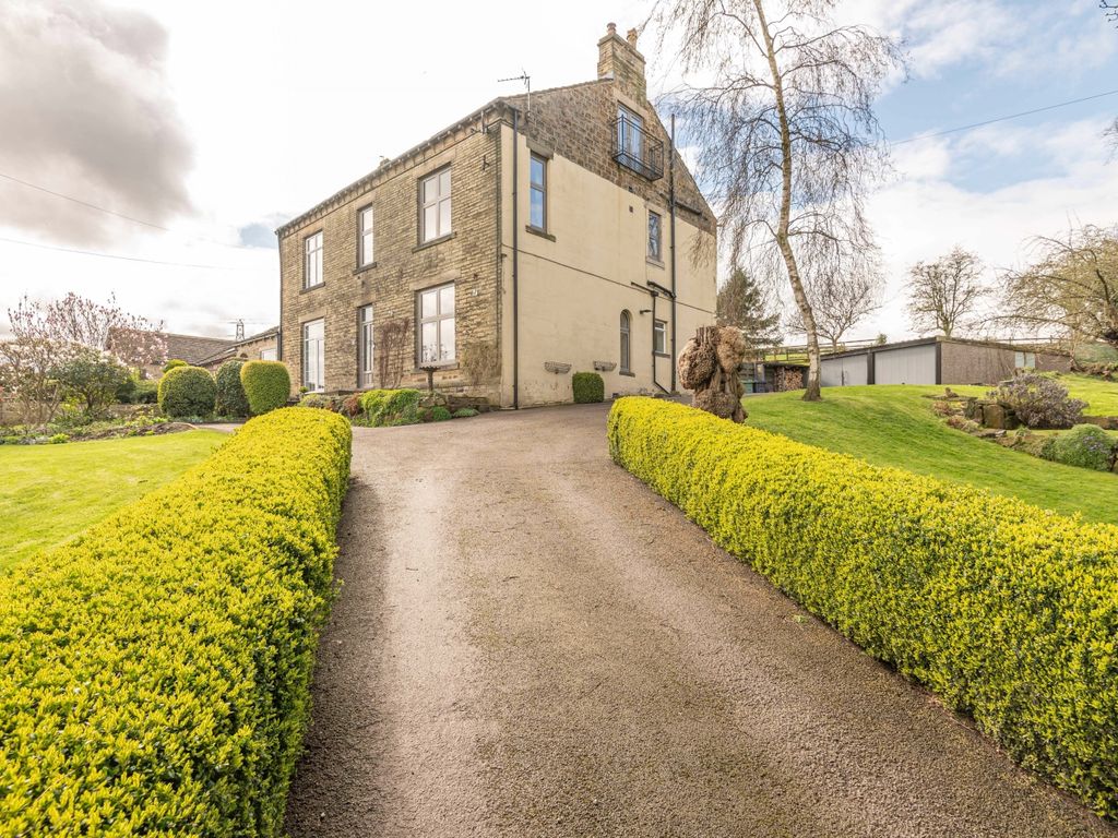 4 bed semidetached house for sale in Owlet Hurst Lane, Liversedge