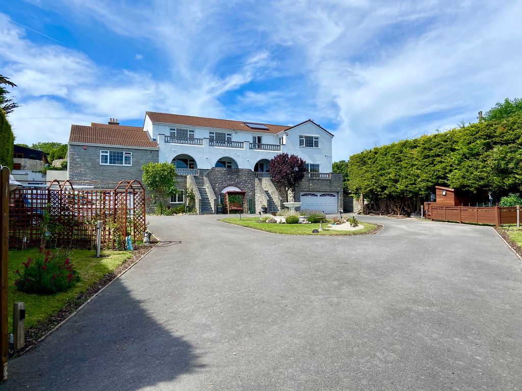 6 bed detached house for sale in Milton Road, WestonSuperMare BS22