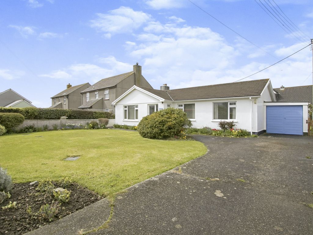 3 bed bungalow for sale in School Road, Leedstown, Hayle, Cornwall TR27