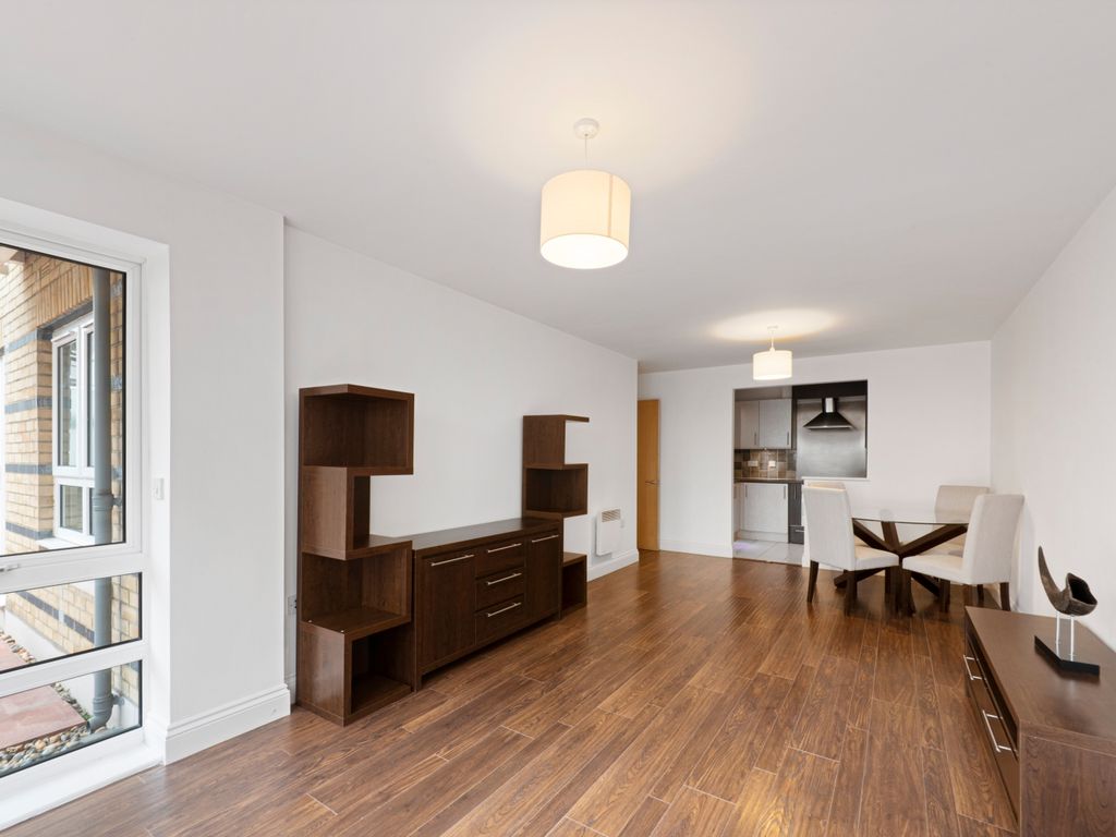 2 bed flat to rent in St Davids Square, Docklands, London E14 Zoopla