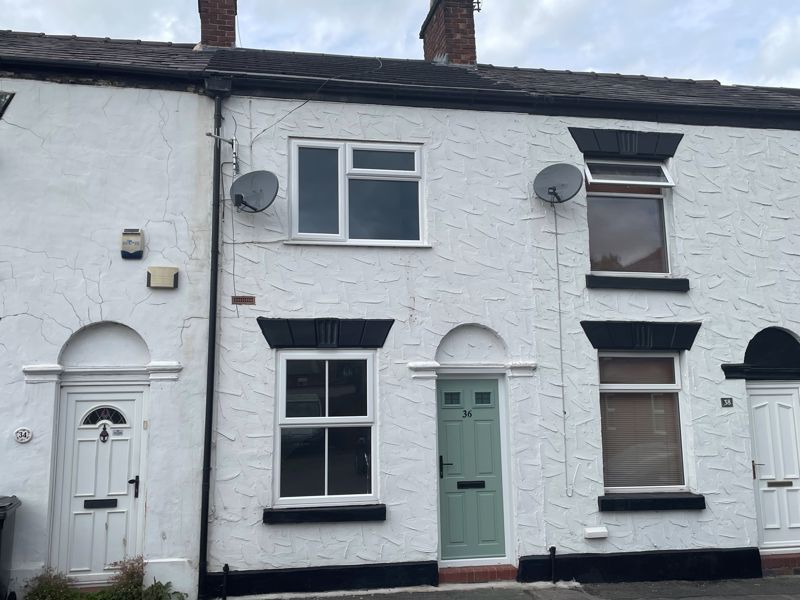 2 bed terraced house to rent in River Street, Congleton CW12, £700 pcm