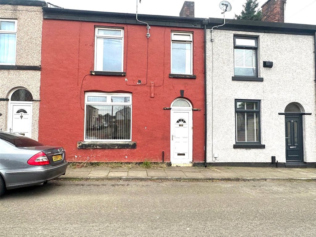3 bed terraced house for sale in Robert Street, Radcliffe, Manchester